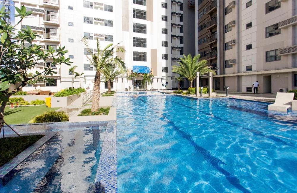 Horizon 101 A4 Near Robinson Mall Free Pool Wifi Cebu Exterior photo